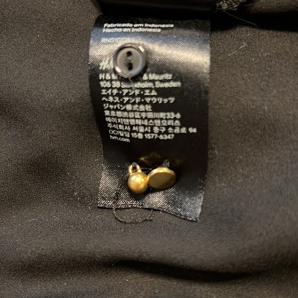 H&M black dress button down shirt long sleeve or 3/4 blouse L - Picture 14 of 14